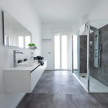 Apartament Porto SanremoCasa Di Lusso Con Jacuzzi Privata